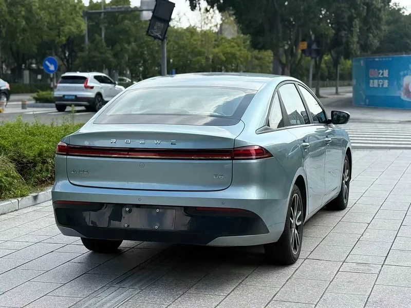 Roewe D6 — фото 5