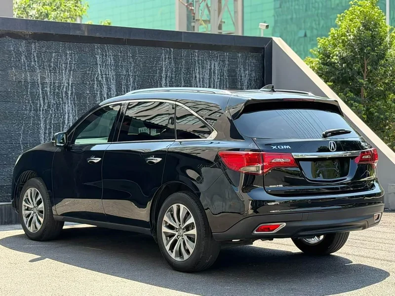 Acura MDX — фото 7