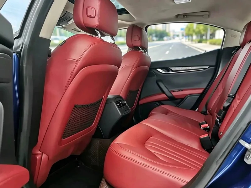 Maserati Ghibli — фото 12