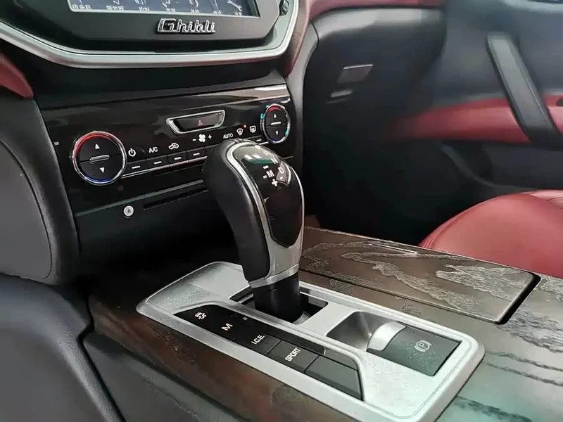 Maserati Ghibli — фото 9