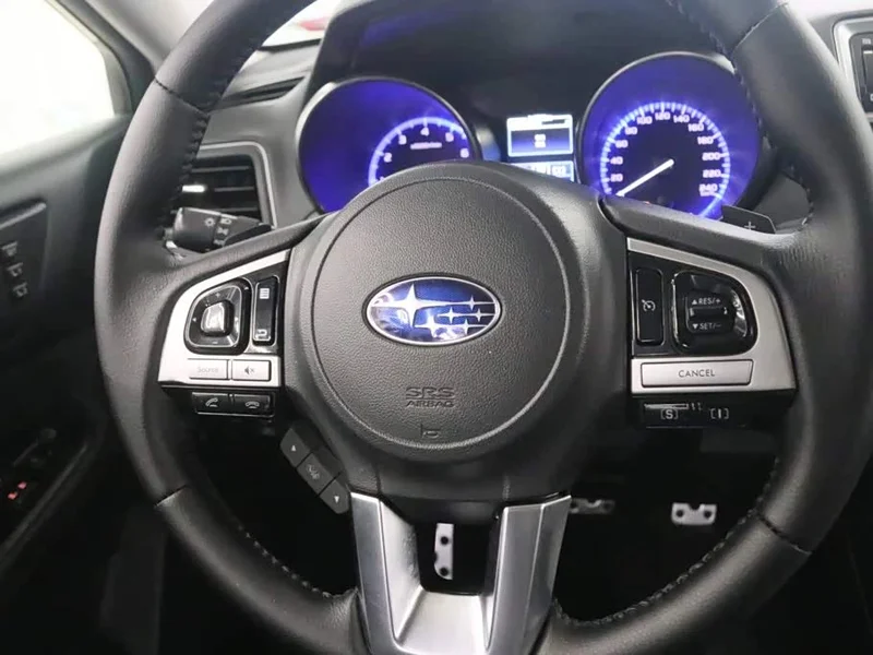 Subaru Outback — фото 6