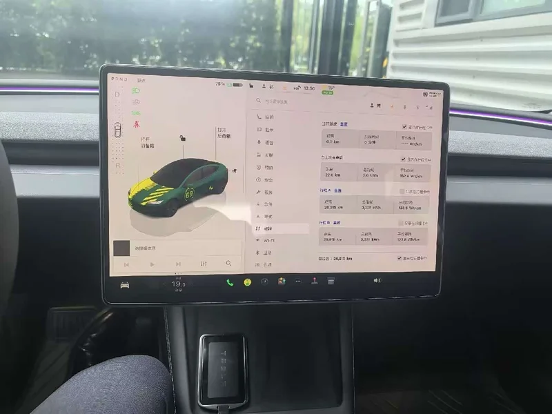 Tesla Model 3 — фото 11