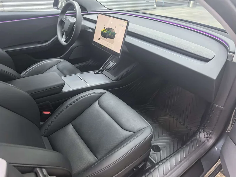 Tesla Model 3 — фото 7