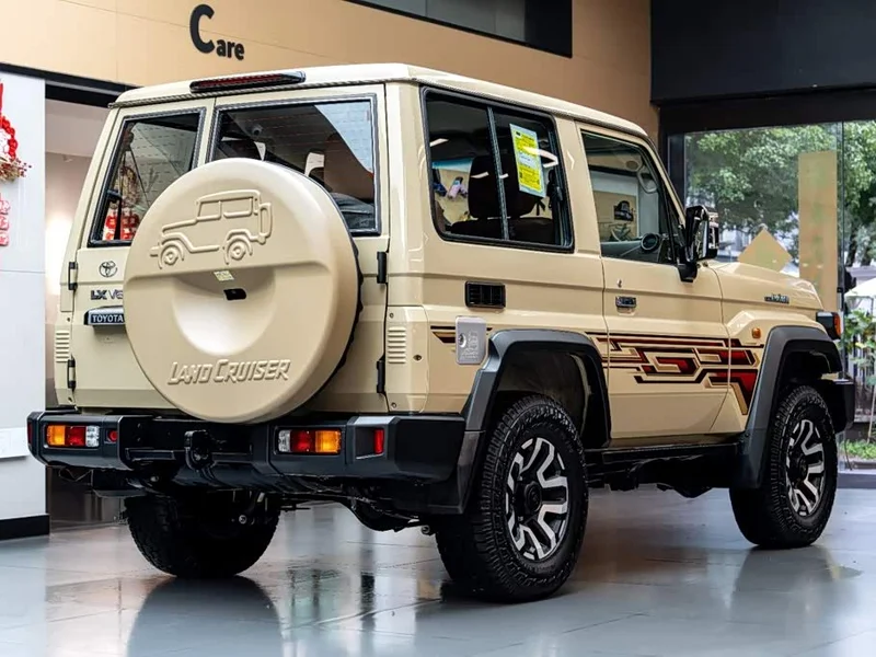 Toyota Land Cruiser (Imported) — фото 4