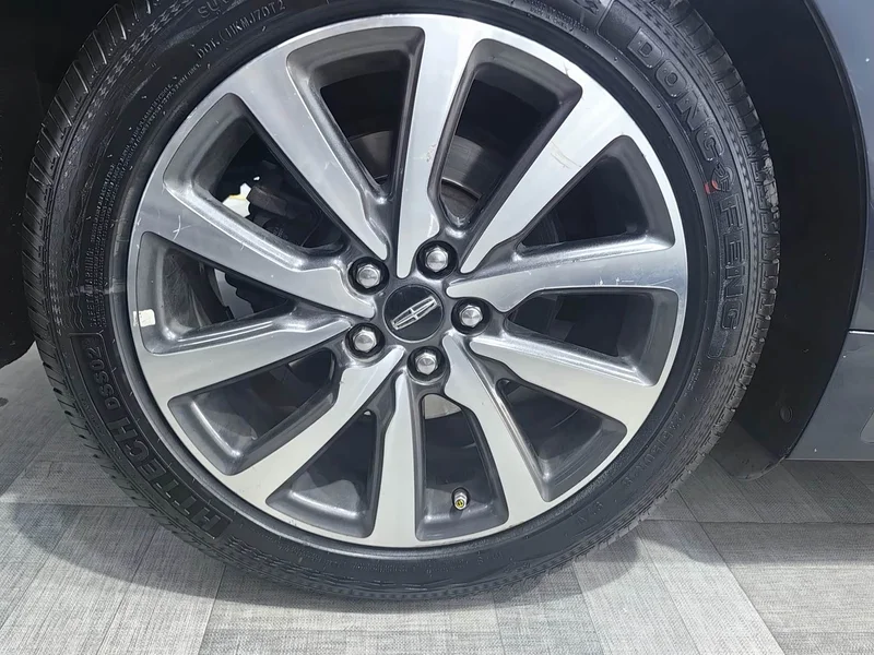 Lincoln Continental — фото 11