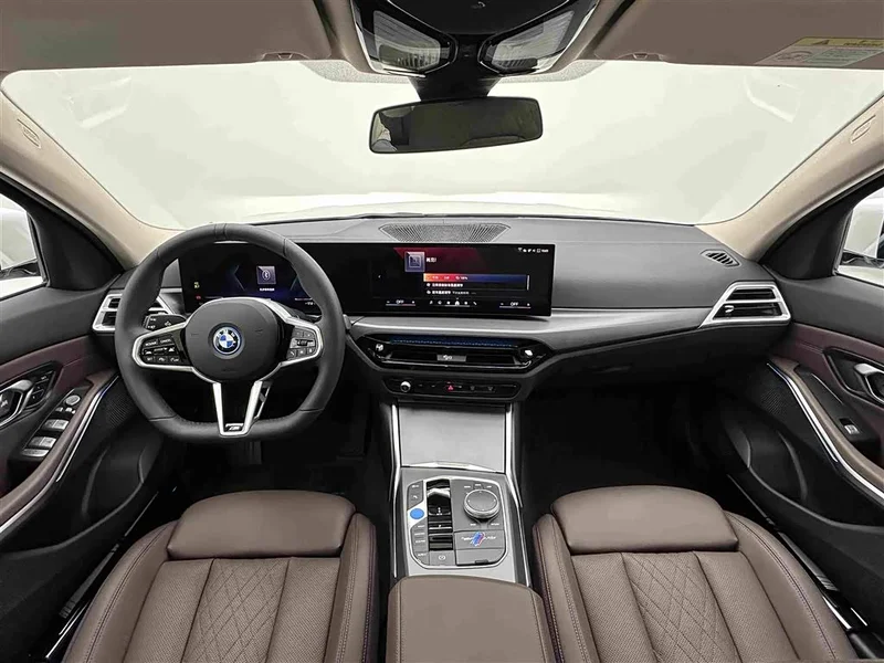 BMW i3 — фото 17