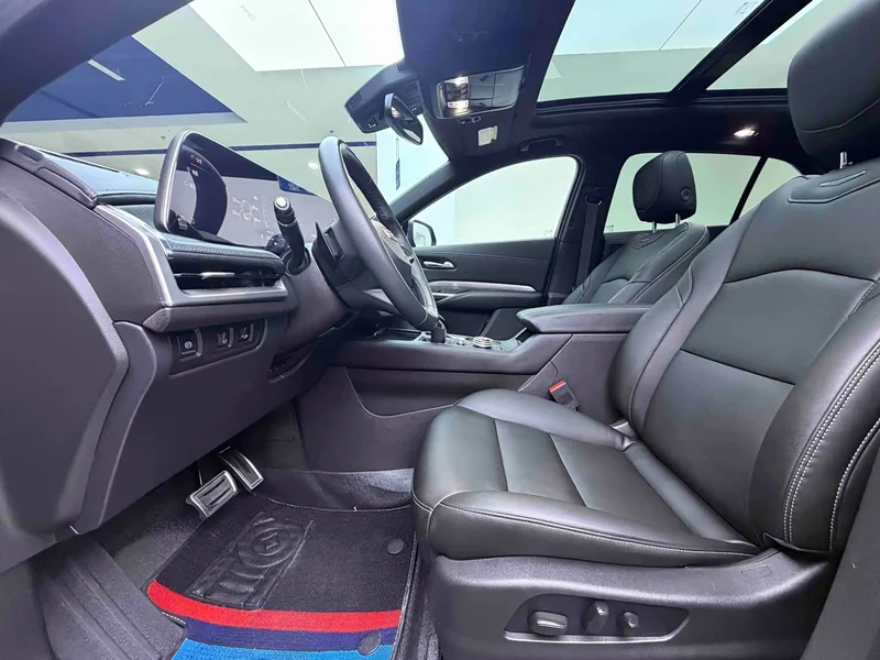 Cadillac XT4 — фото 8