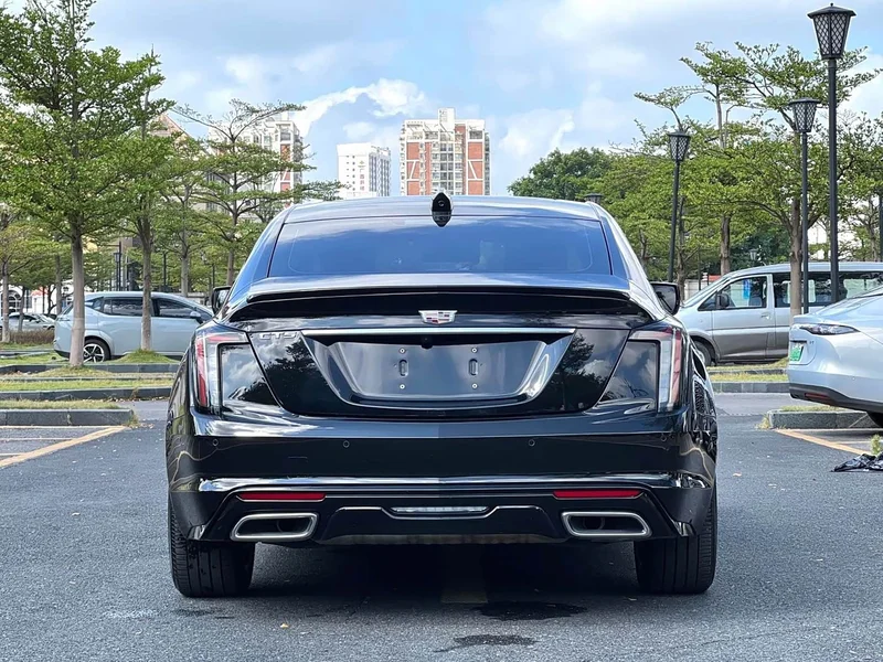 Cadillac CT5 — фото 5