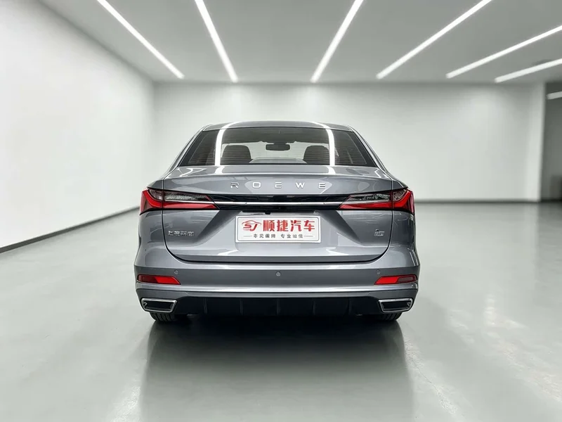Roewe i5 — фото 11