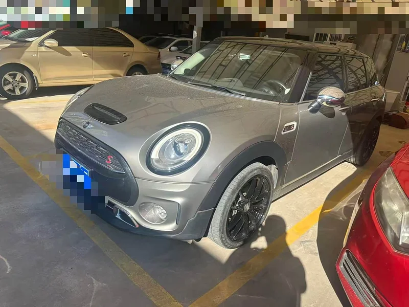 MINI CLUBMAN — фото 1