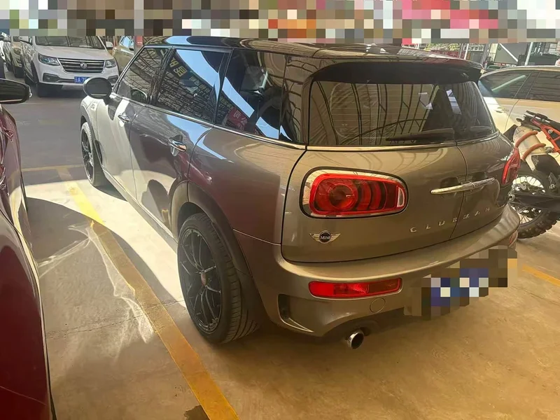 MINI CLUBMAN — фото 7