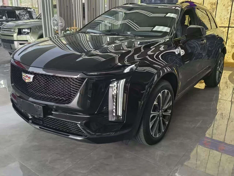 Cadillac XT5 — фото 1