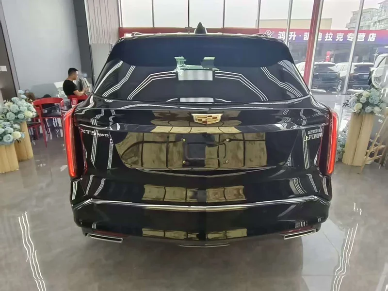 Cadillac XT5 — фото 18