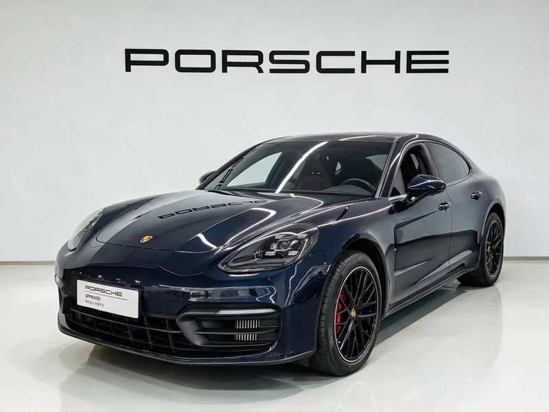 Porsche Panamera — фото 1