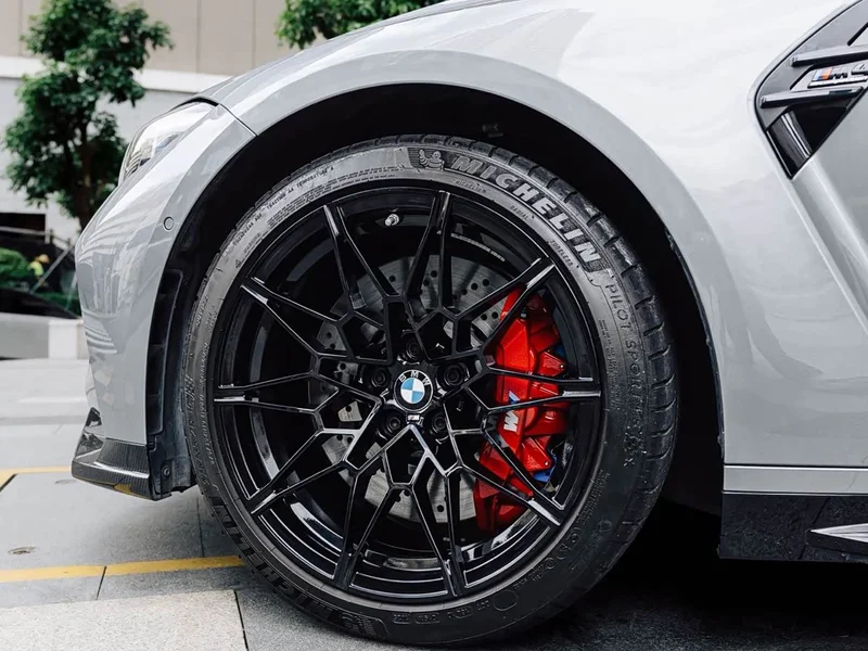 BMW M4 — фото 4