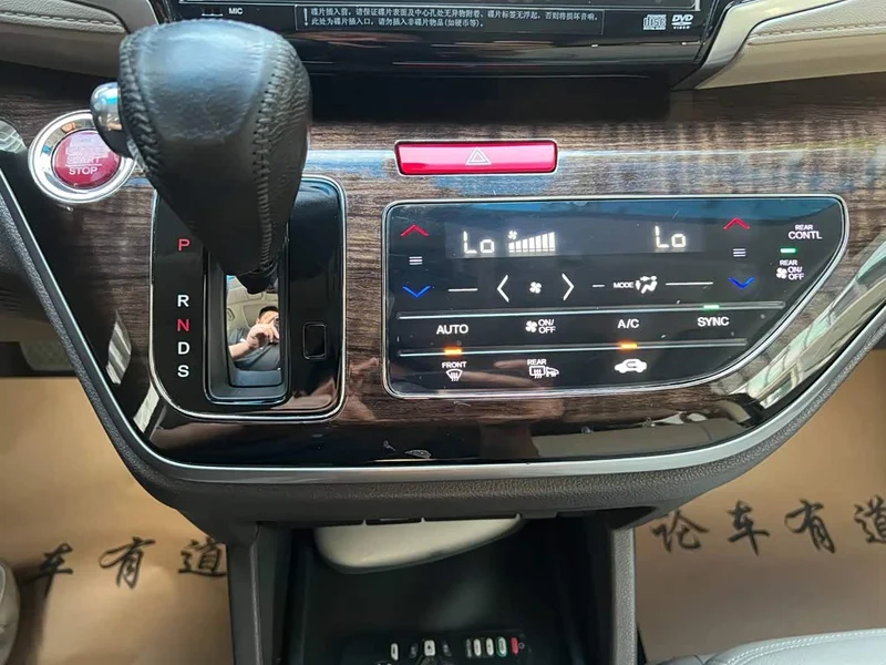 Honda Odyssey — фото 11