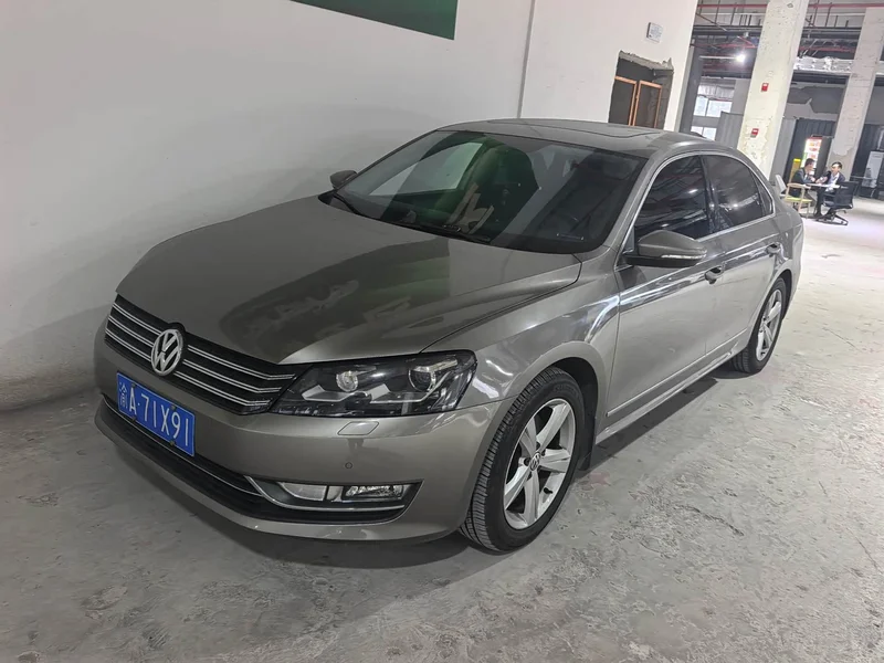 Volkswagen Passat — фото 1