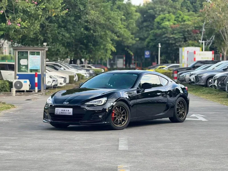 Subaru BRZ — фото 1