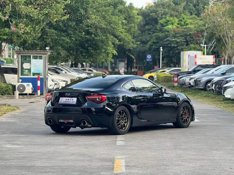 Subaru BRZ — фото 4