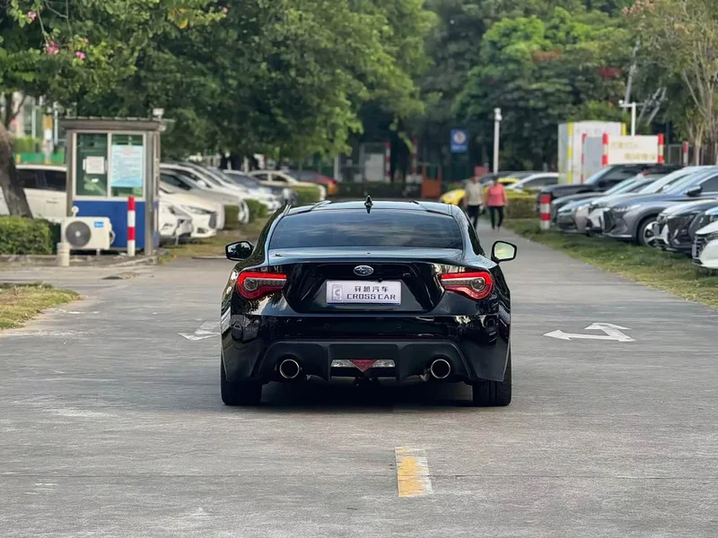 Subaru BRZ — фото 5