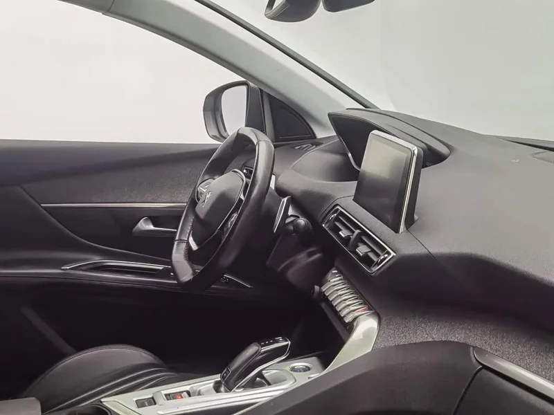 Peugeot 5008 — фото 22