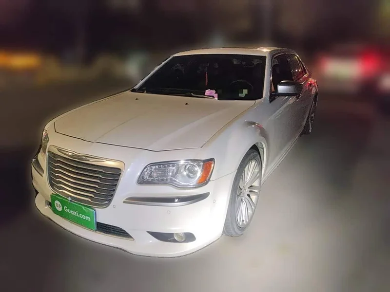 Chrysler 300C — фото 1