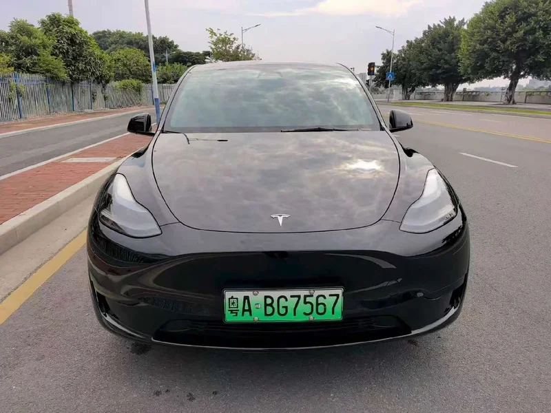 Tesla Model Y — фото 2