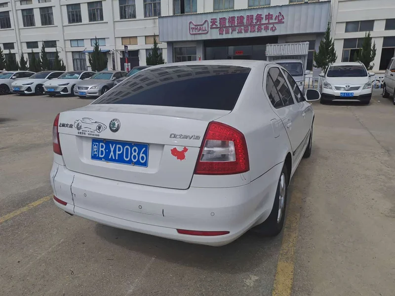 Volkswagen Octavia — фото 10