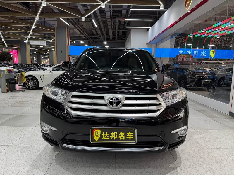 Toyota Highlander — фото 2