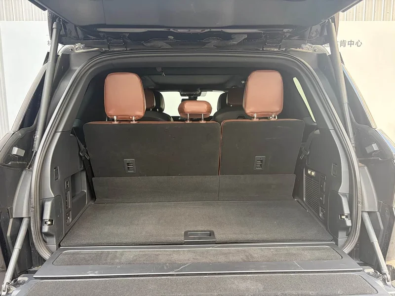 Lincoln Navigator — фото 14