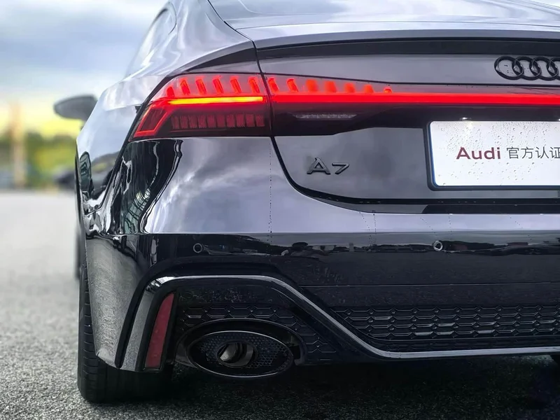 Audi A7 — фото 8
