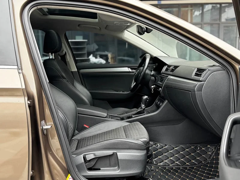 Skoda Superb — фото 13