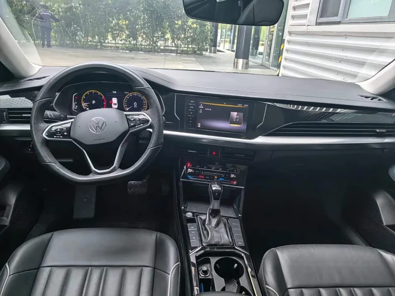 Volkswagen Passat — фото 7