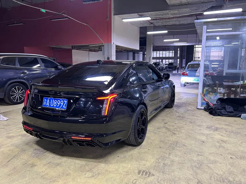 Cadillac CT5 — фото 18