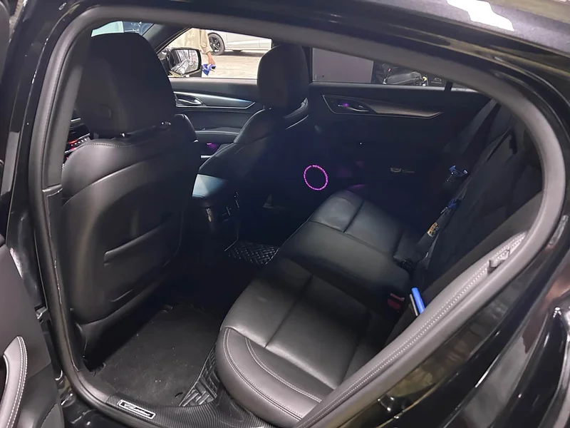 Cadillac CT5 — фото 10