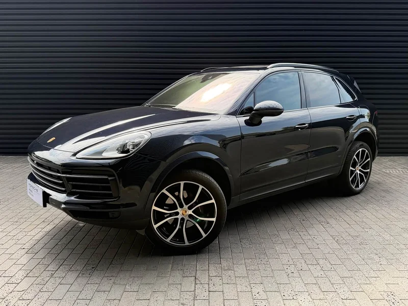 Porsche Cayenne — фото 1