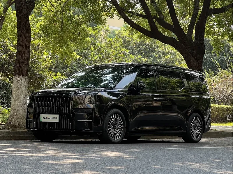 Zeekr 009 — фото 1