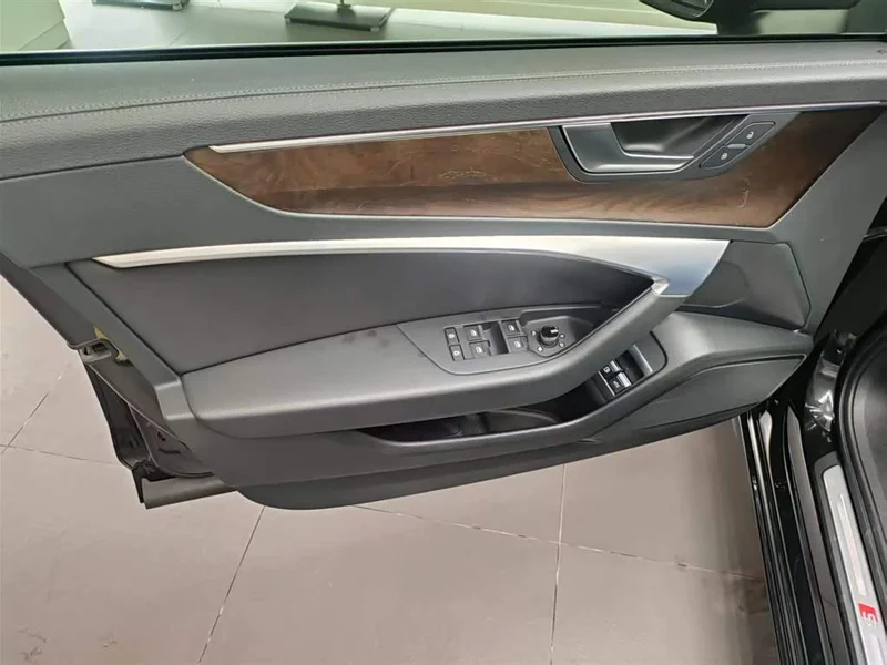 Audi A6L New Energy — фото 12