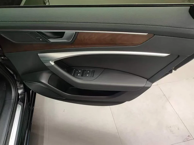 Audi A6L New Energy — фото 17