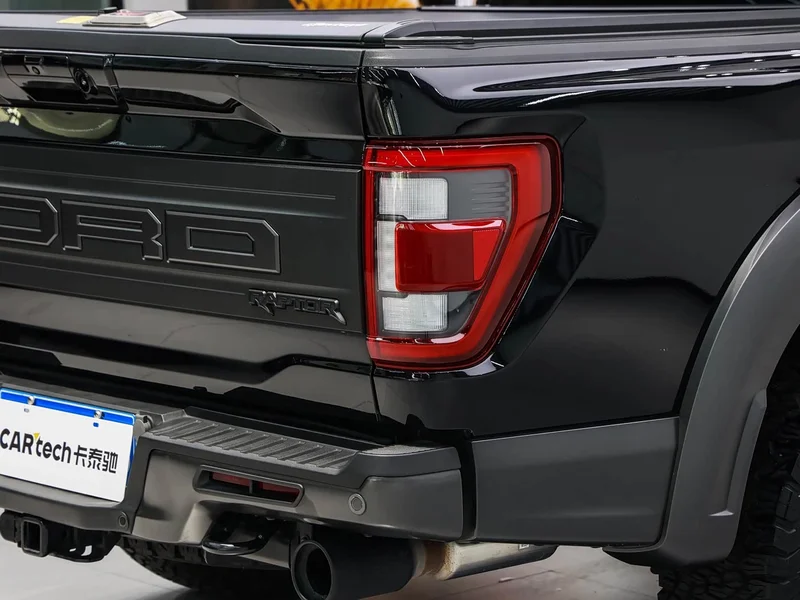 Ford F-150 Raptor — фото 9