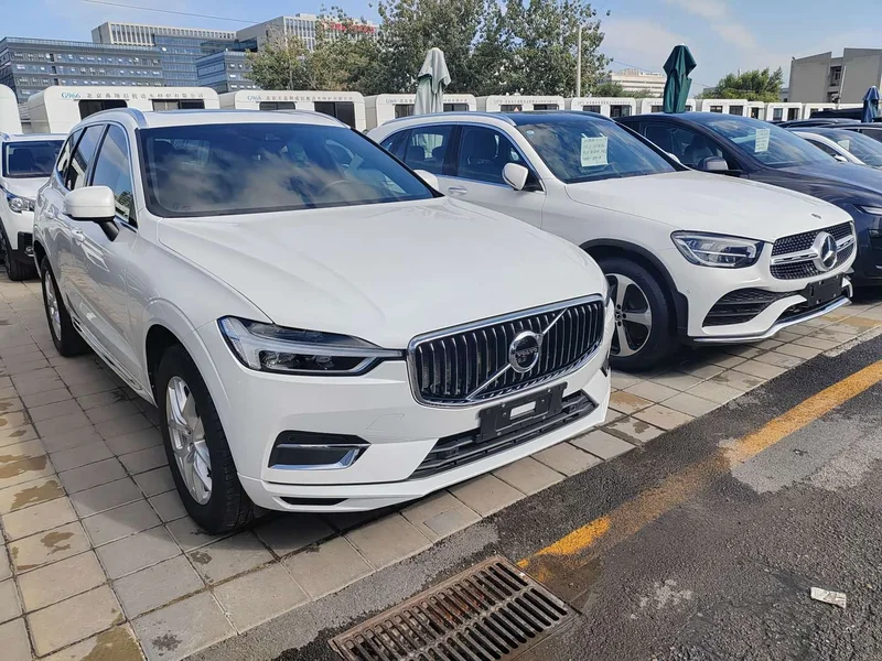 Volvo XC60 — фото 3