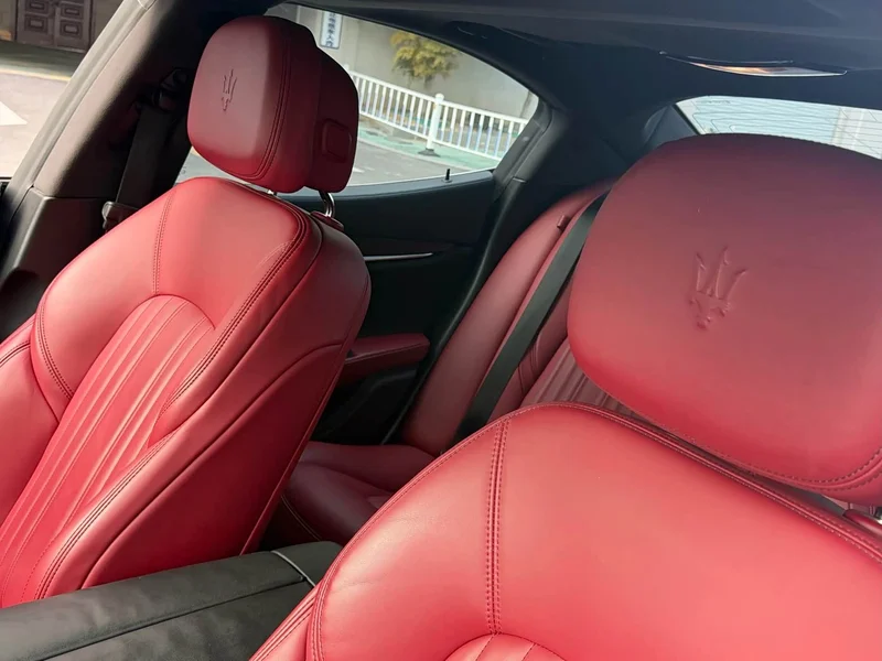 Maserati Ghibli — фото 11