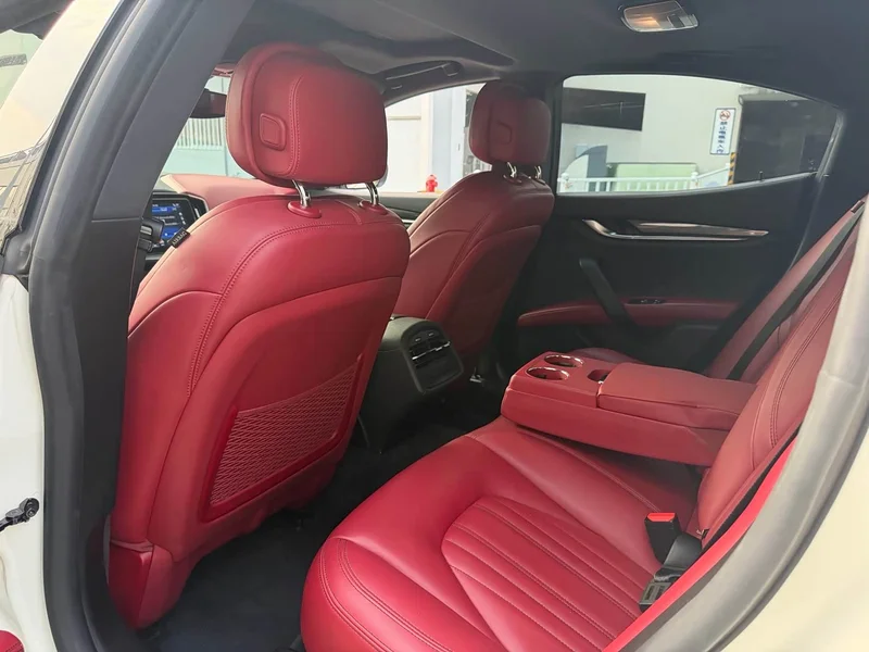 Maserati Ghibli — фото 14