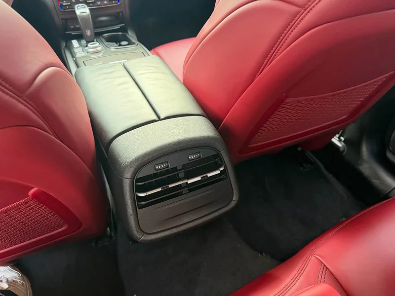 Maserati Ghibli — фото 15