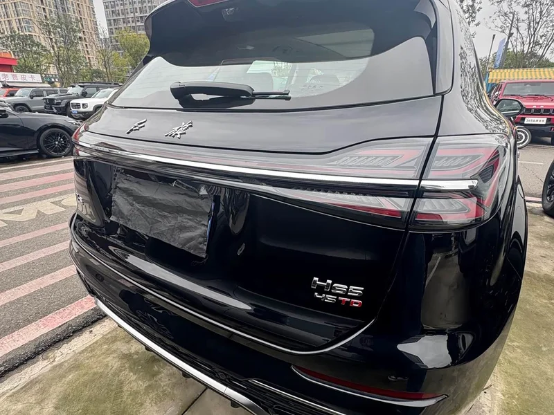 Hongqi HS5 — фото 16