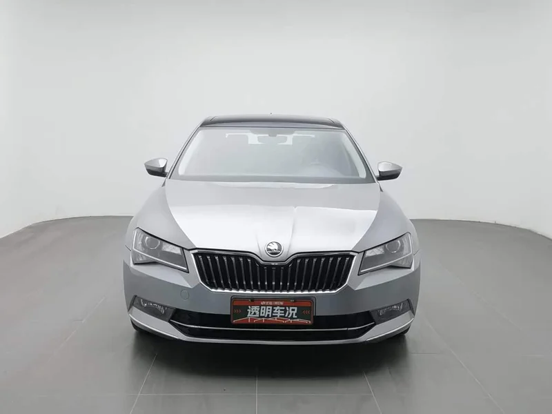 Skoda Superb — фото 3