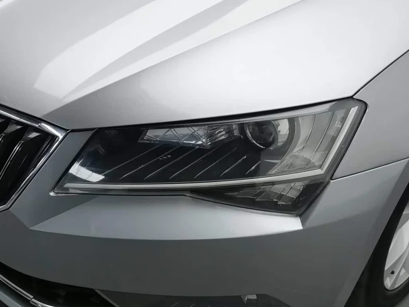 Skoda Superb — фото 7