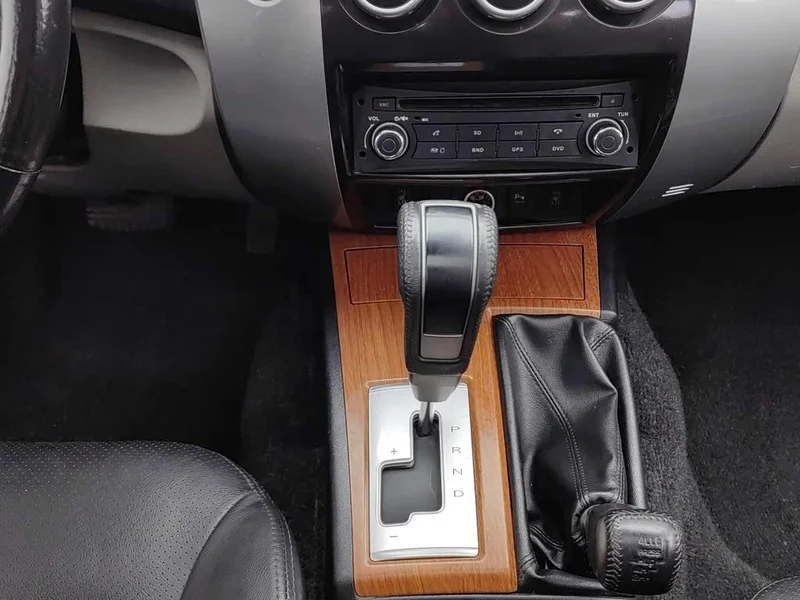 Mitsubishi Pajero Sport (Imported) — фото 13