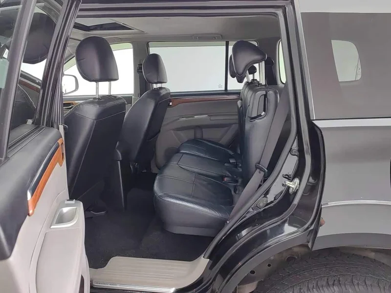 Mitsubishi Pajero Sport (Imported) — фото 15