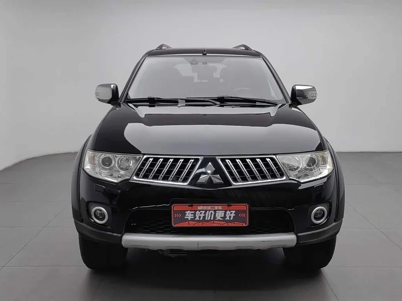 Mitsubishi Pajero Sport (Imported) — фото 3